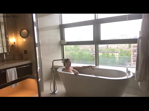 ❤️ Керемет сәби Жуынатын бөлмеде оның кискасын құмарта тартып жатыр ❤❌ Порно бойынша бізде ☑